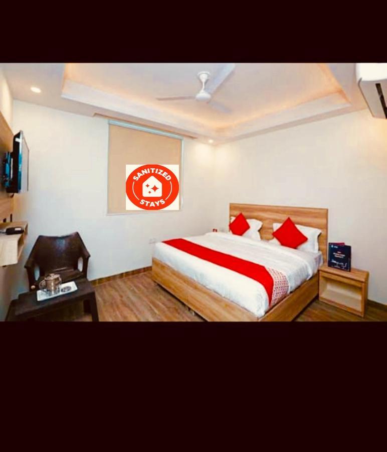 Airport Hotel Golden Bliss Near Delhi Airport 新德里 外观 照片